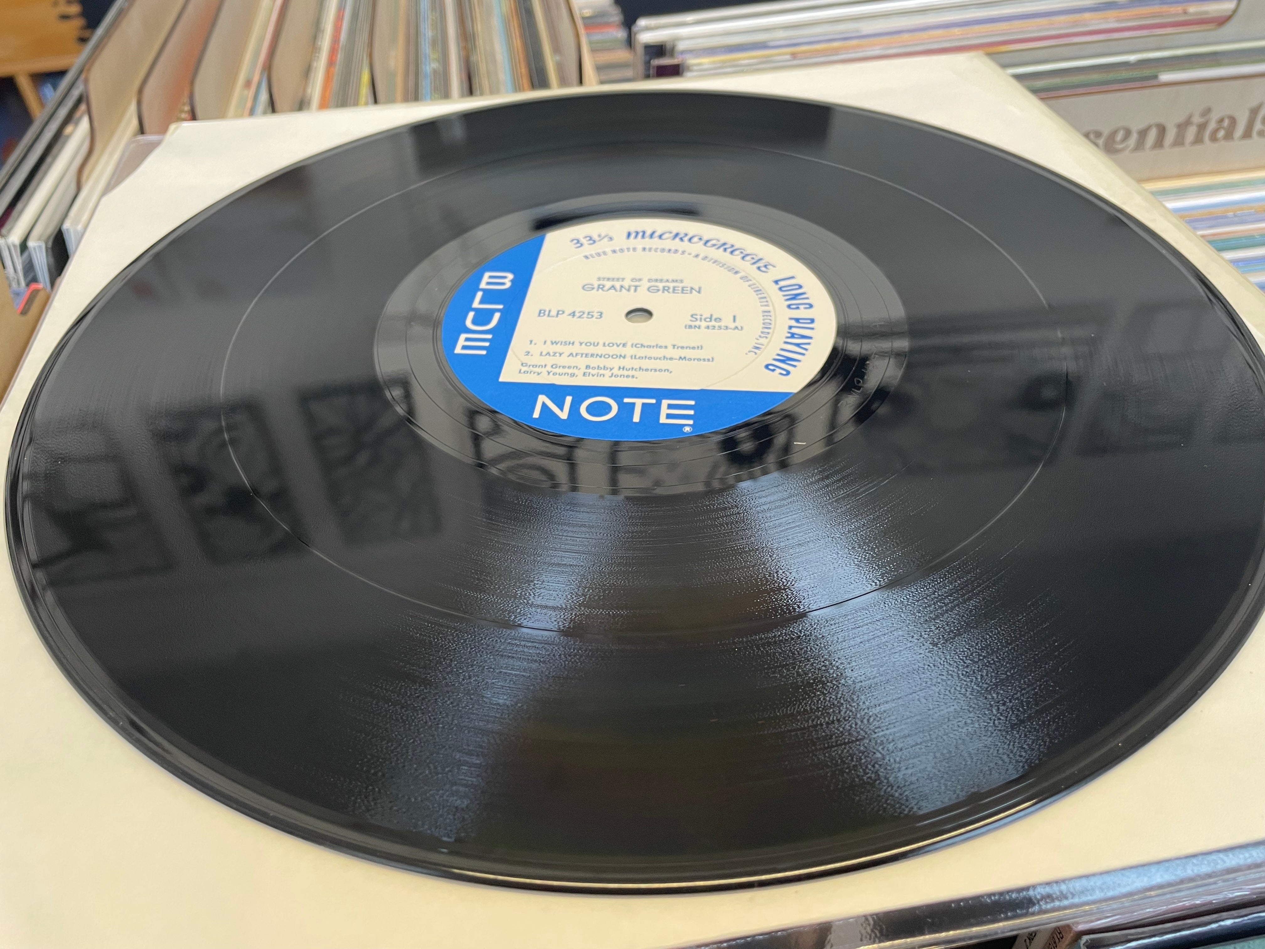 Grant Green - Street Of Dreams (Vinyl, LP, Album, Mono  1967  •  US) Sleeve VG+ / Media VG+