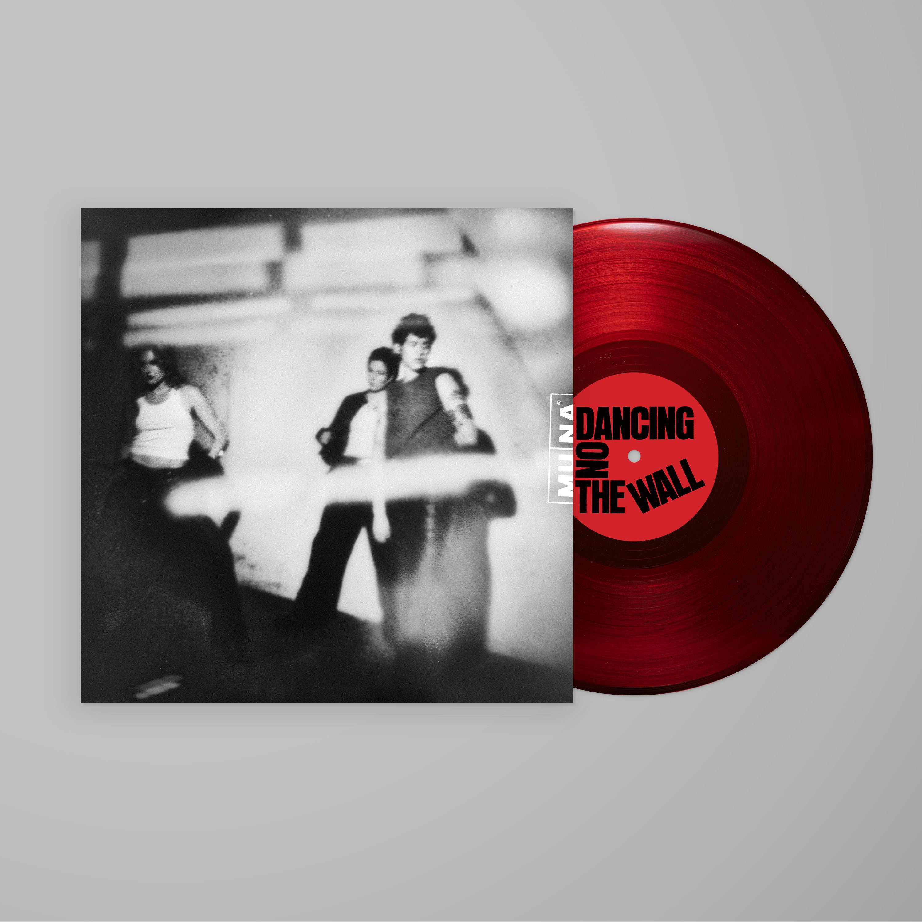 MUNA – Dancing On The Wall